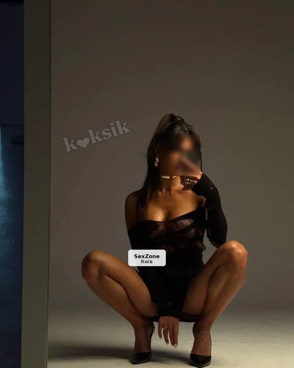 Рольові ігри, легкий BDSM та оральні ласки